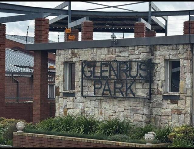 2 BEDROOM TOWNHOUSE FOR SALE IN GLEN MARAIS